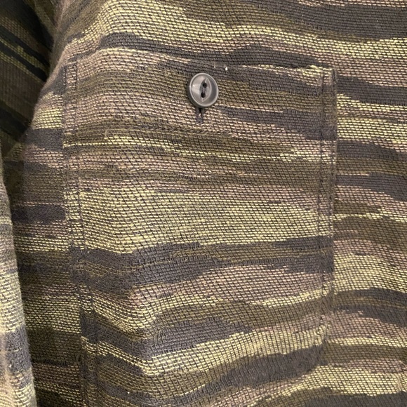 Men’s Mountain Hardwear Granite Peak Flannel - Picture 3 of 6
